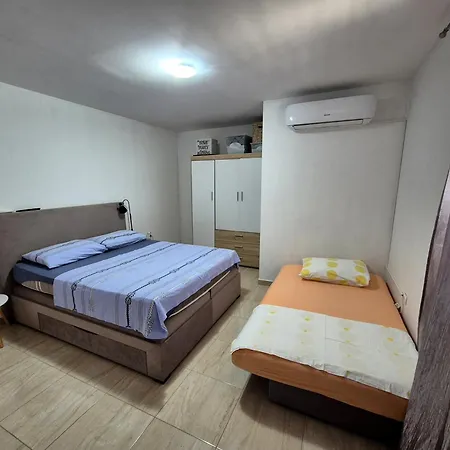 Apartment Stina Solta *